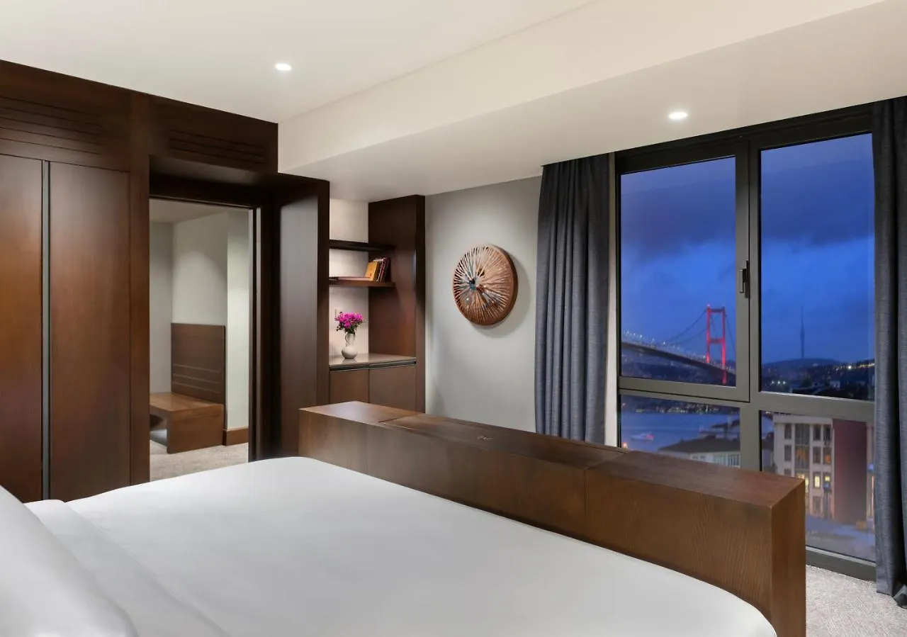 Crowne Plaza Istanbul - Ortakoy Bosphorus By Ihg Hotel