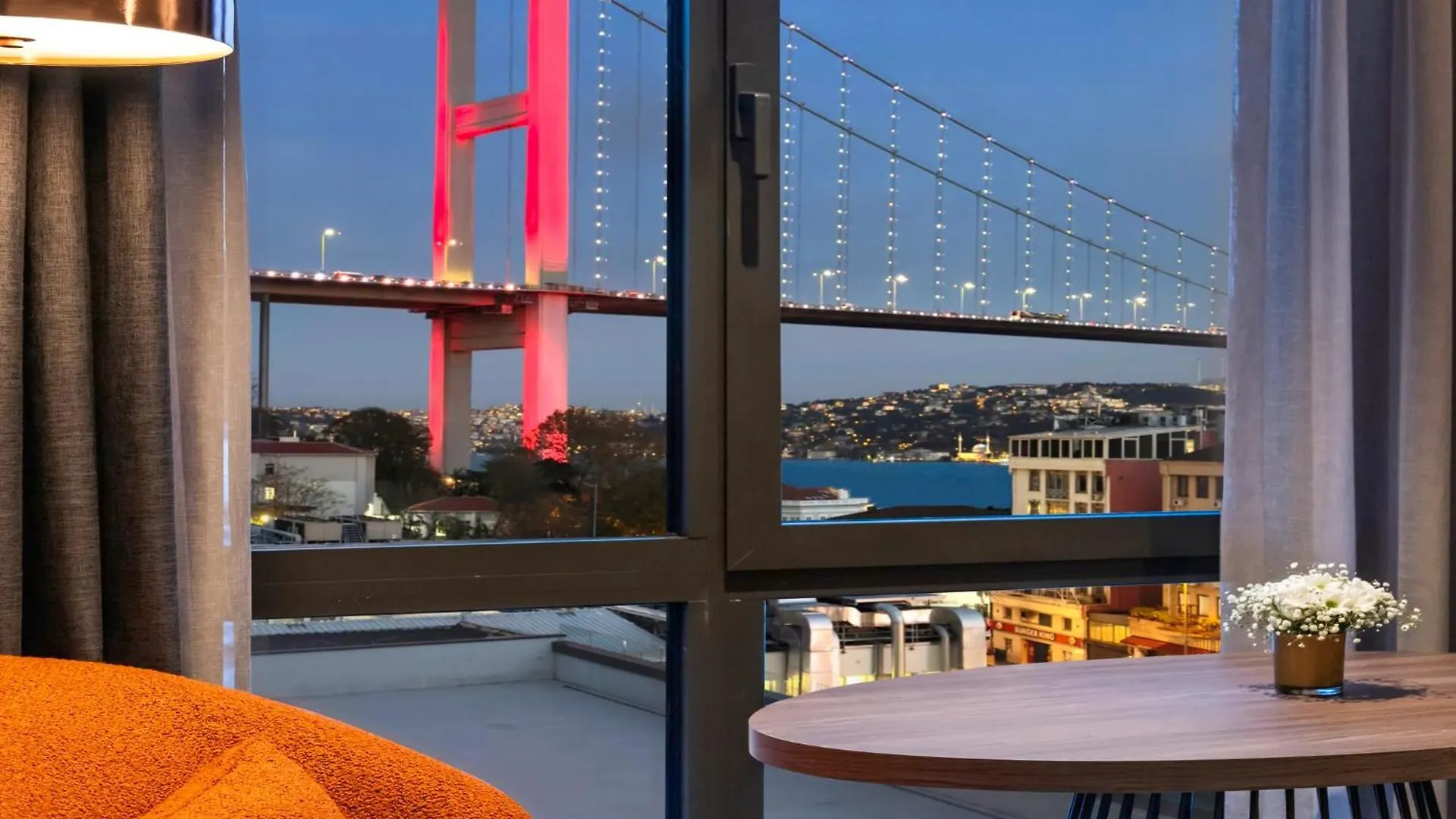 Hotel Crowne Plaza Istanbul - Ortakoy Bosphorus By Ihg