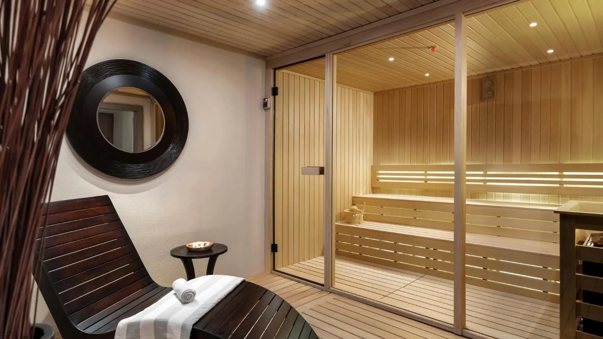 Hotel Crowne Plaza Istanbul - Ortakoy Bosphorus By Ihg