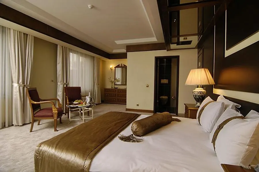 Hotel Crowne Plaza Istanbul - Ortakoy Bosphorus By Ihg