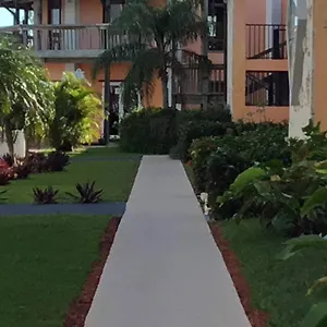 Running Mon Sunrise & Marina 3*, Freeport Bahamas