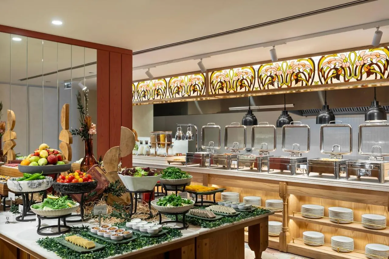 Crowne Plaza Istanbul - Ortakoy Bosphorus By Ihg Hotel