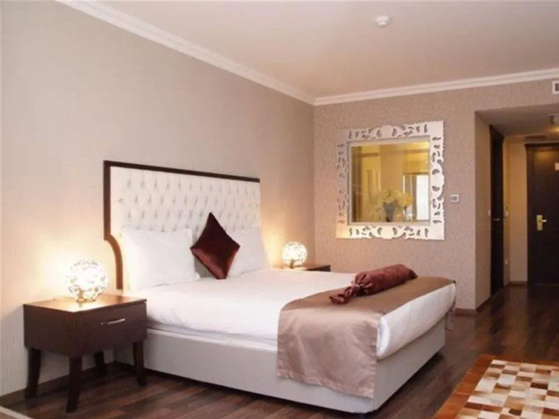 Crowne Plaza Istanbul - Ortakoy Bosphorus By Ihg Hotel